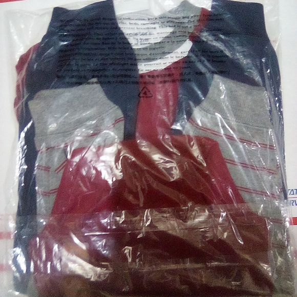 Carter's Four Pieces - Picture 5 of 7